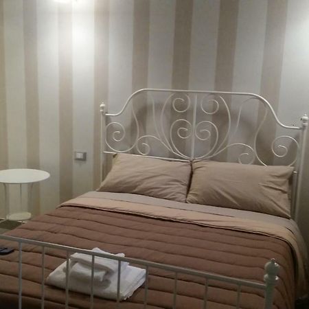 Ninna Nanna Fondi Bagian luar foto