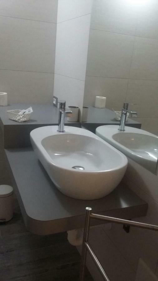 Ninna Nanna Fondi Bagian luar foto